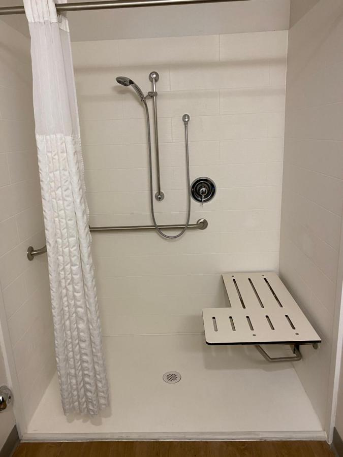 Woodspring Suites Bakersfield East Экстерьер фото