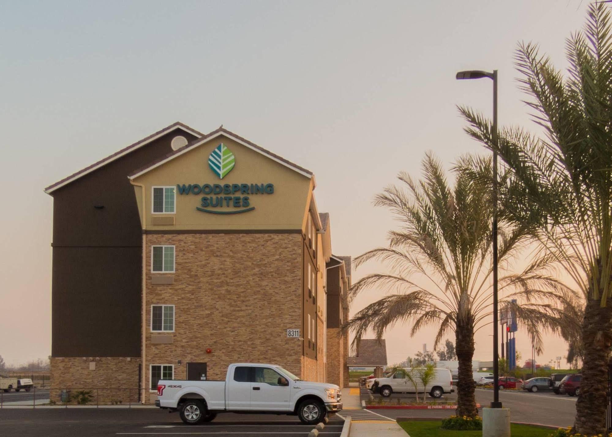 Woodspring Suites Bakersfield East Экстерьер фото