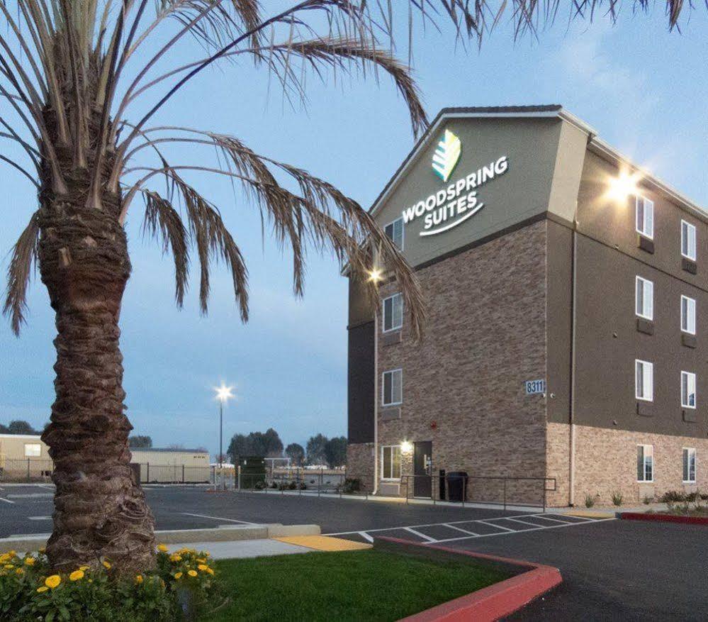 Woodspring Suites Bakersfield East Экстерьер фото