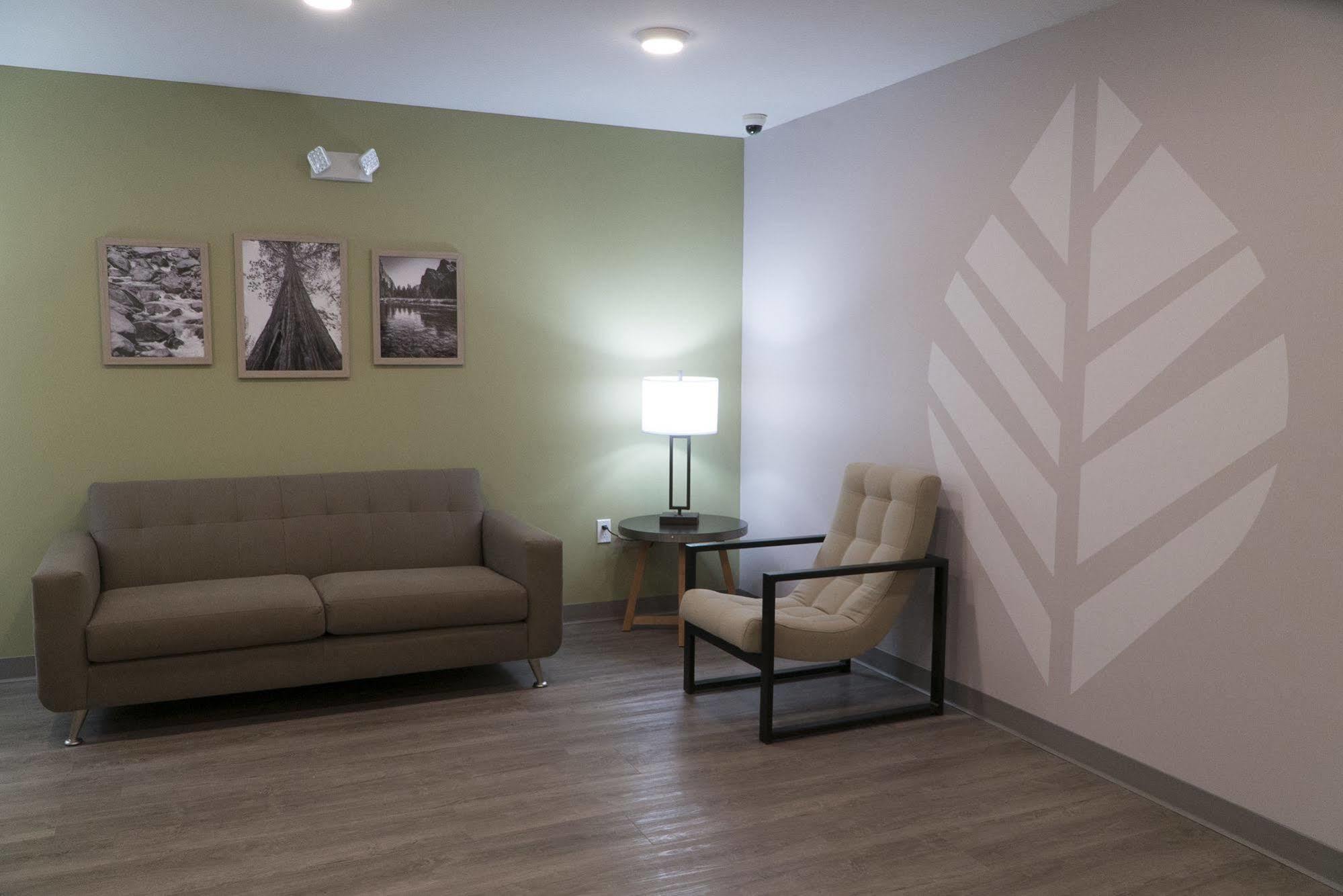 Woodspring Suites Bakersfield East Экстерьер фото