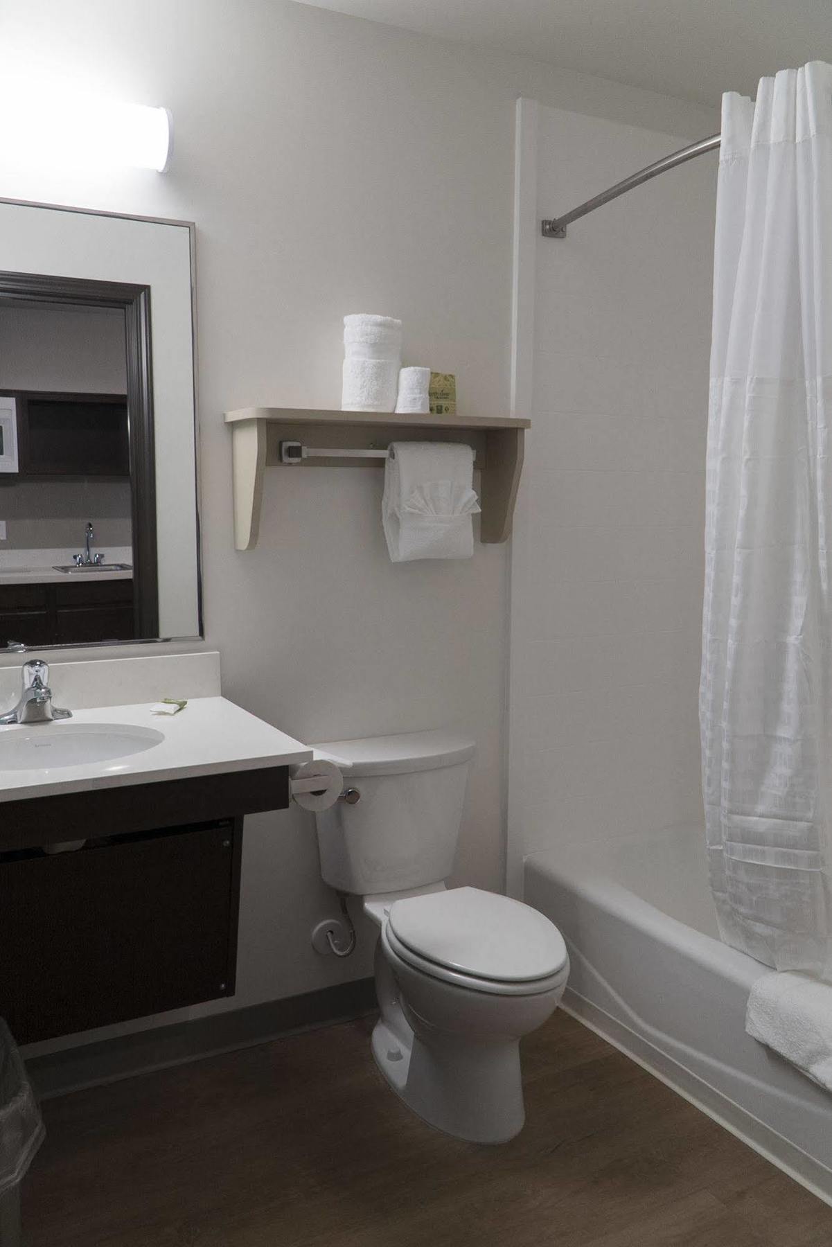 Woodspring Suites Bakersfield East Экстерьер фото