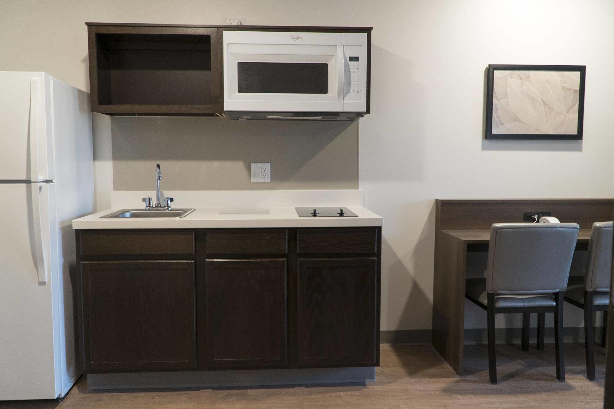 Woodspring Suites Bakersfield East Экстерьер фото